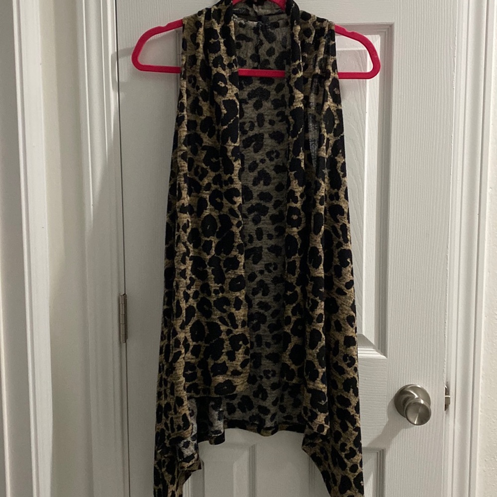 Women’s Leopard Print vest